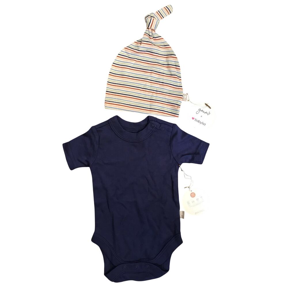Goumi Navy Bodysuit and Knotted Hat Size 0-3mo